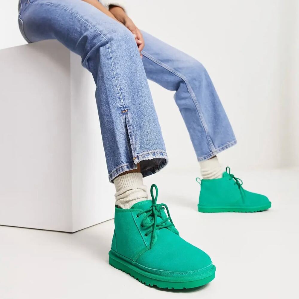 Ugg Australia Neumel Chukka Suede Ankle Boots in Emerald Green, Size 8